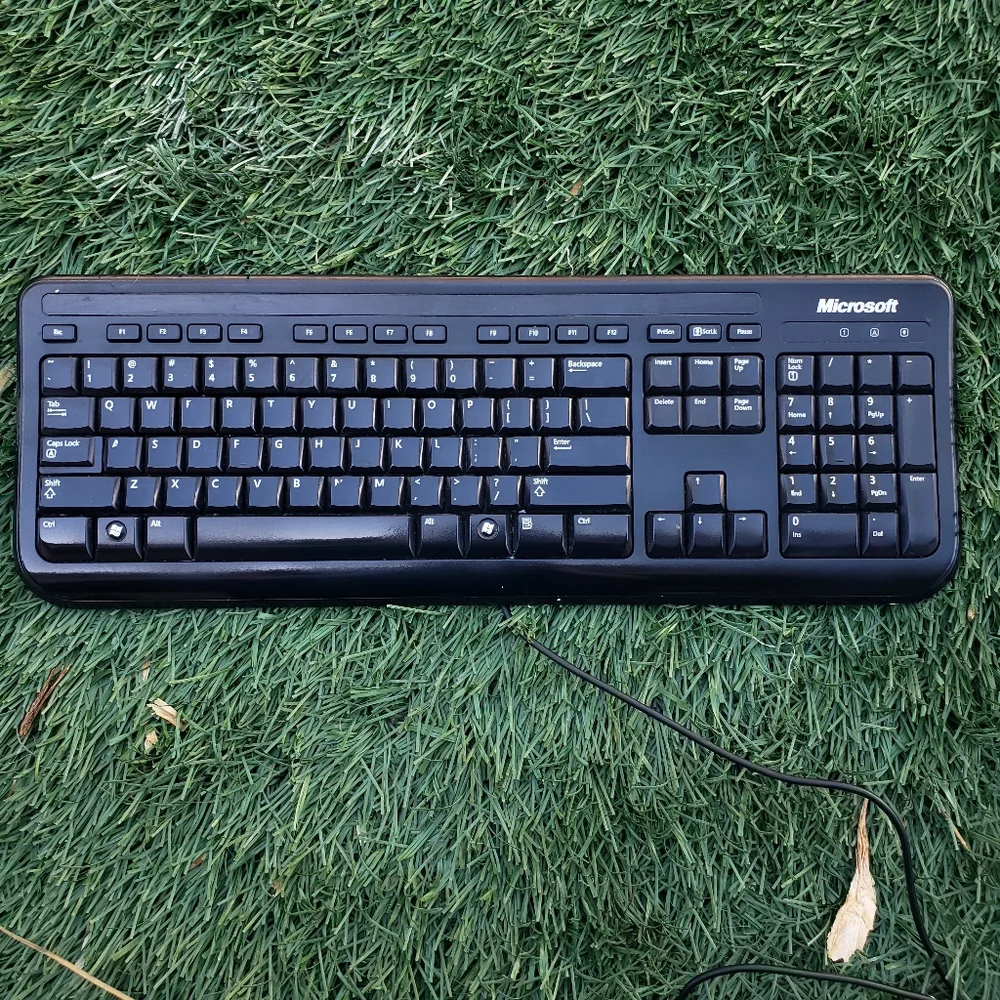 Microsoft 400 wired Keyboard